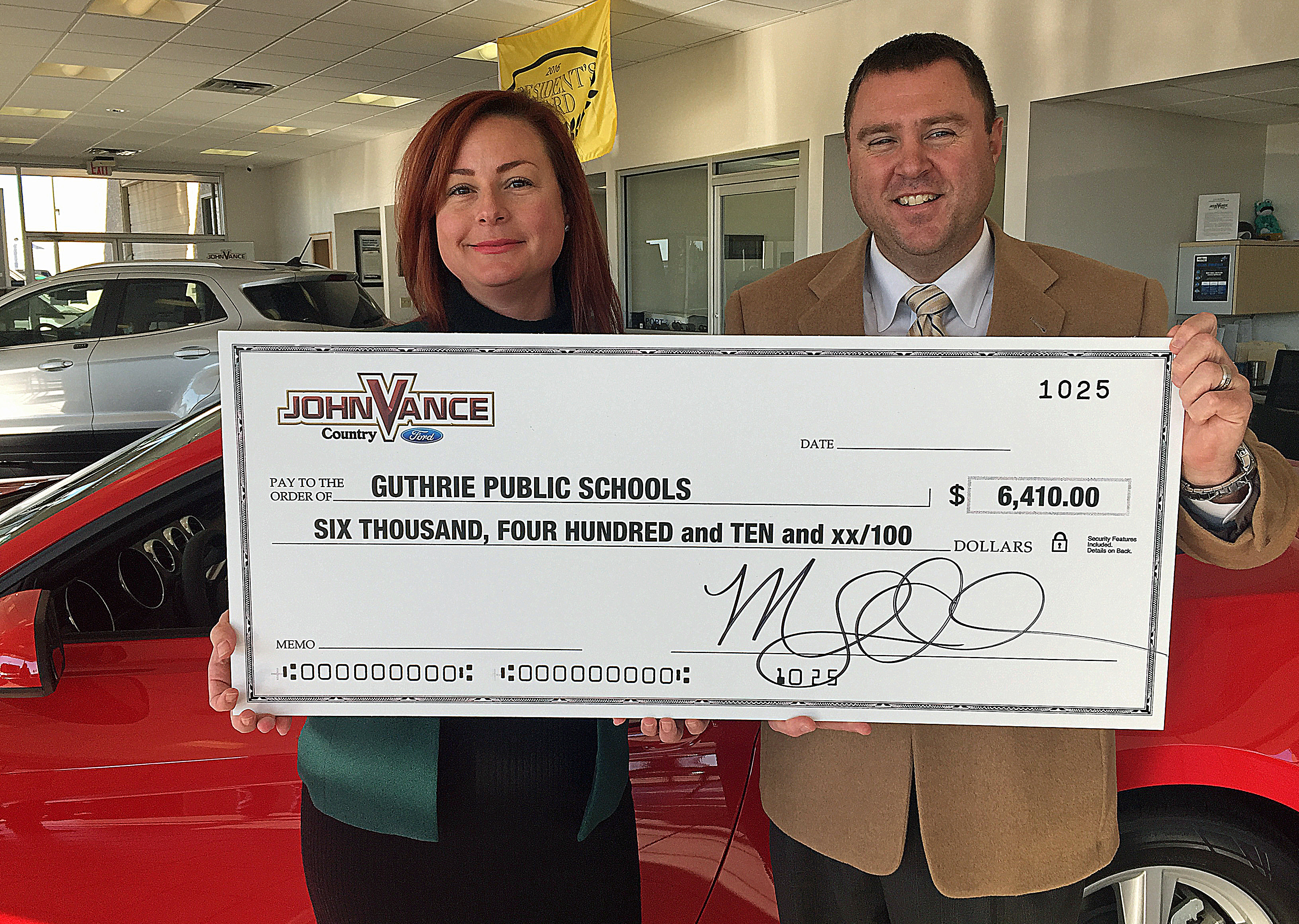 John Vance Country Ford donates to Guthrie Public Schools – Guthrie ...